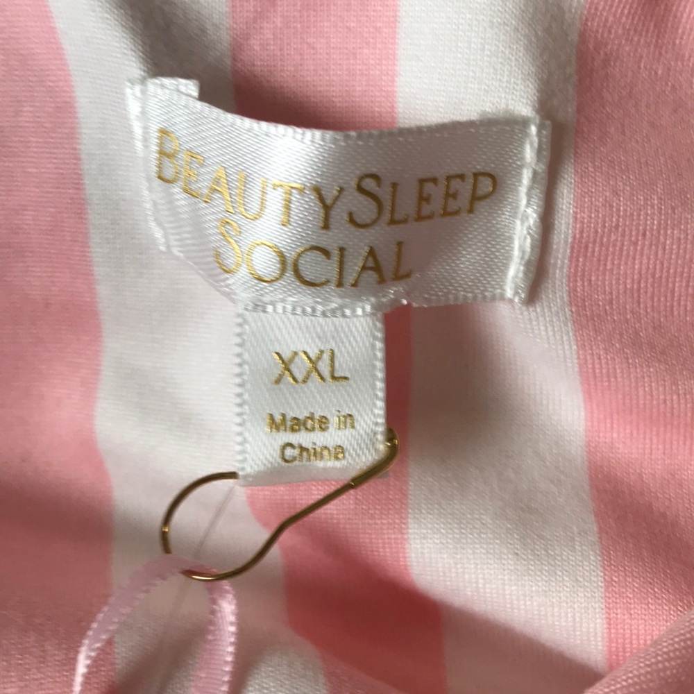 NEW Striped Pink and White Women's Pajama‎ Set - Picture 5 of 9
